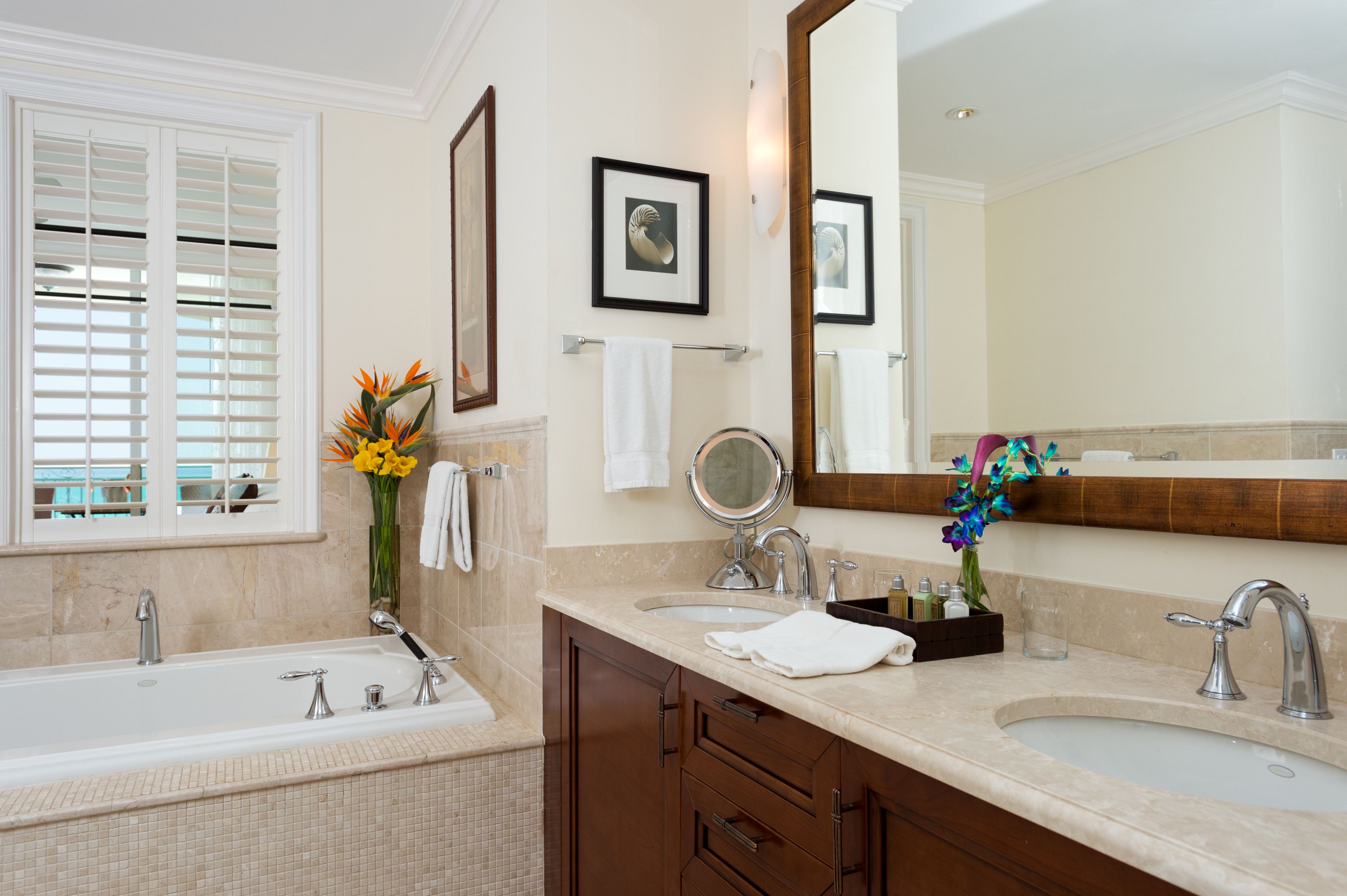 premium bedding, in-room safe, desk, blackout curtains