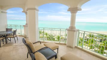 Uitzicht vanaf balkon