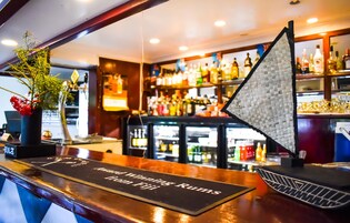 Bar (en la propiedad)