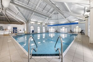 Indoor pool - Wychnor Park Country Club (Burton on Trent)