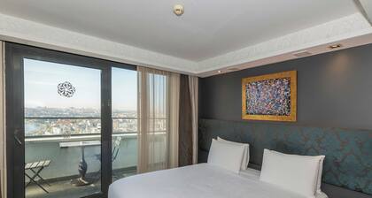 Pera Tulip Hotel & SPA