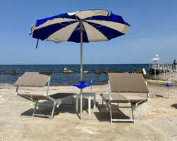 Playa privada y bar en la playa