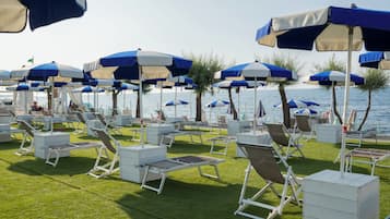 Plage privée, bar de plage