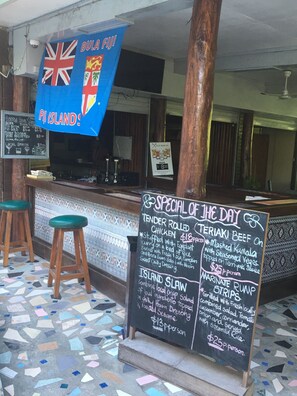 Snack bar - Suva Motor Inn (Suva)
