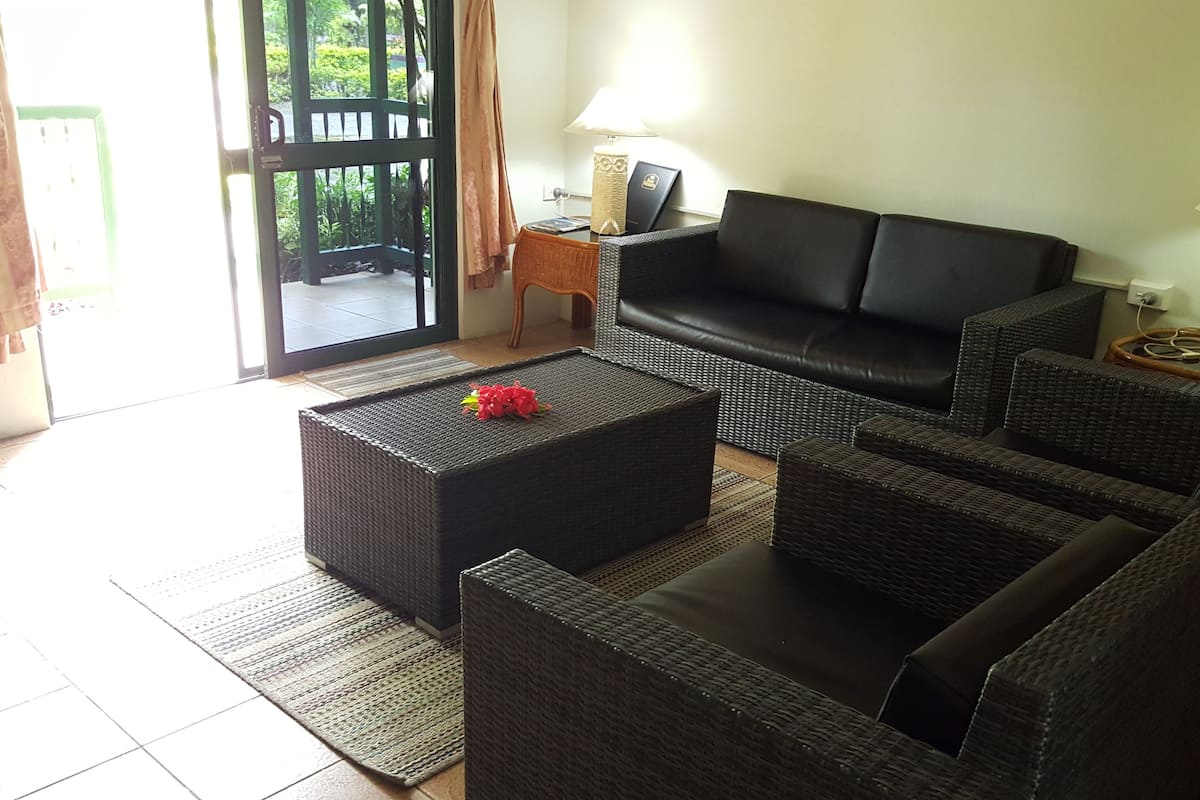 32-inch flat-screen tv with satellite channels, tv, first-run films