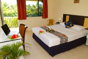 In-room safe, blackout curtains, free WiFi, bed sheets - Grand West's Villas (Nadi)