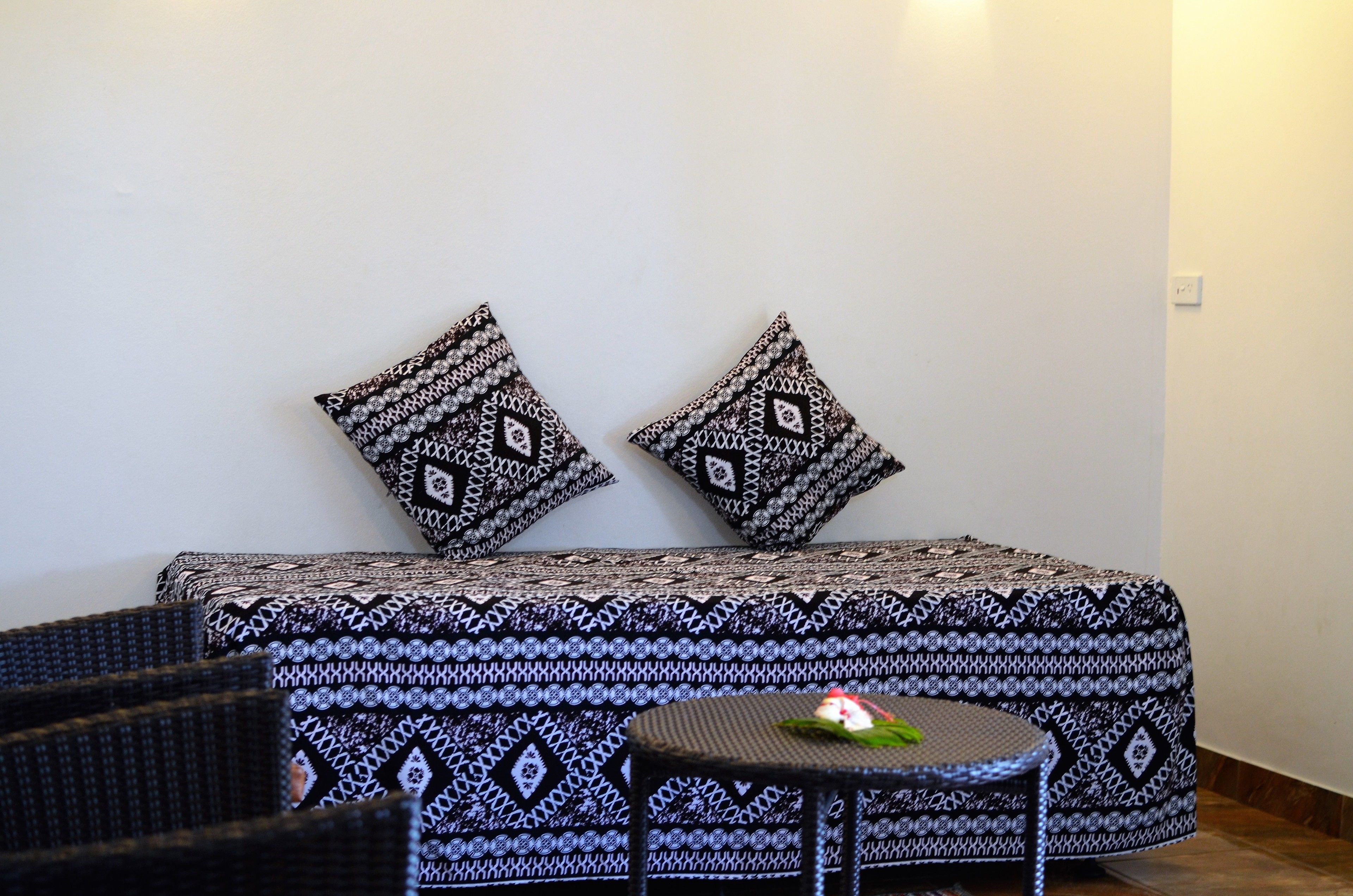 32-inch flat-screen tv with satellite channels, tv, first-run films