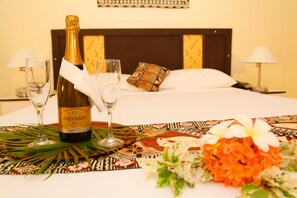 In-room safe, blackout curtains, bed sheets - Grand West's Villas (Nadi)