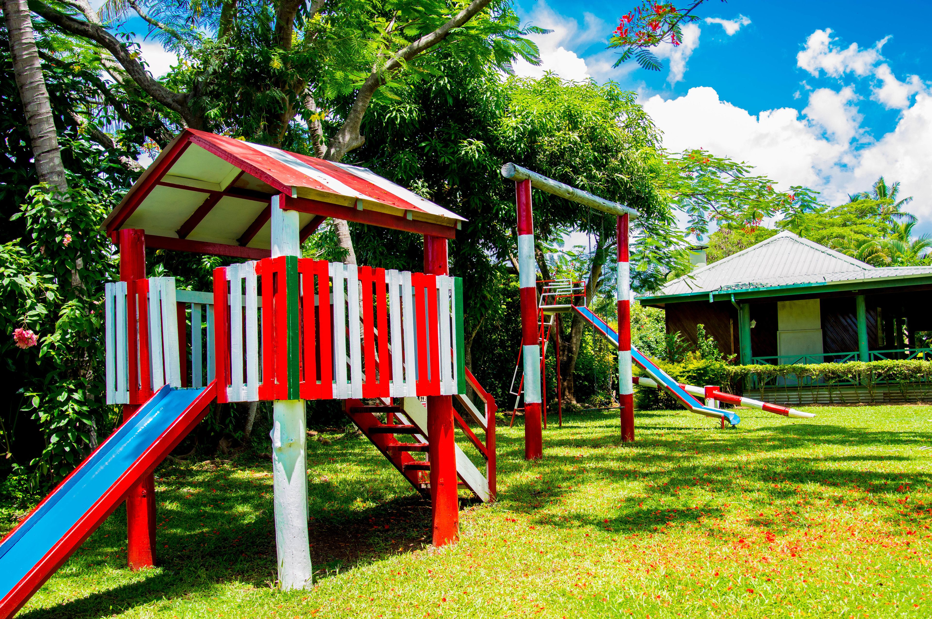 children’s play area – outdoor
