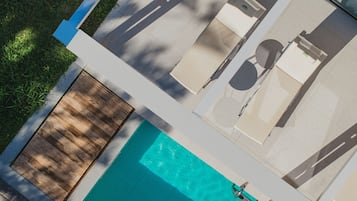 Superior Double Room, 2 Single Beds, Pool Access | Terrace/patio