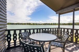 Lodge, 2 Bedrooms | Terrace/patio