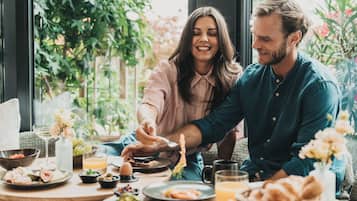 Tägliches inbegriffenes Frühstücksbuffet