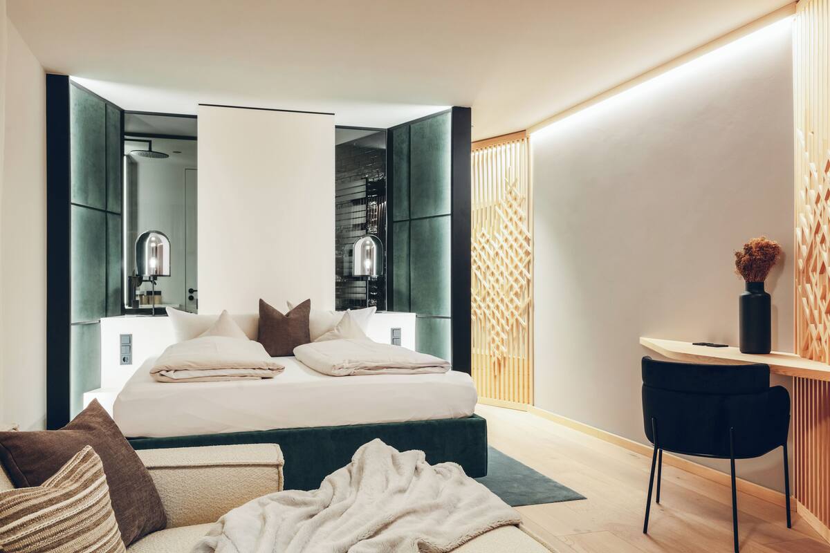 exclusive double room, 1 bedroom, balcony, garden area | hypo-allergenic bedding, minibar, in-room safe, desk