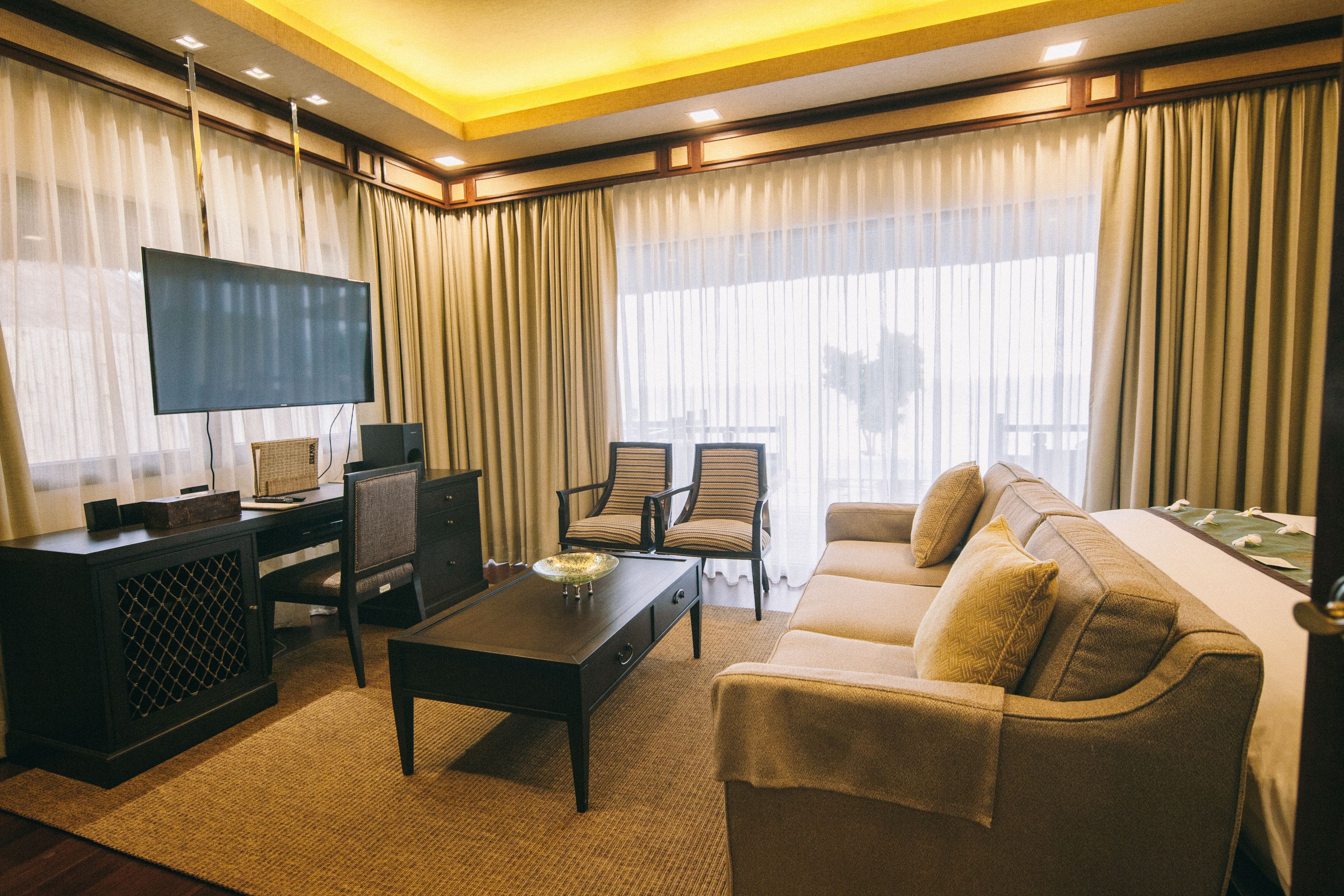 hypo-allergenic bedding, down duvets, pillow-top beds, minibar