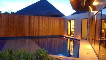 Indoor pool, 14 outdoor pools