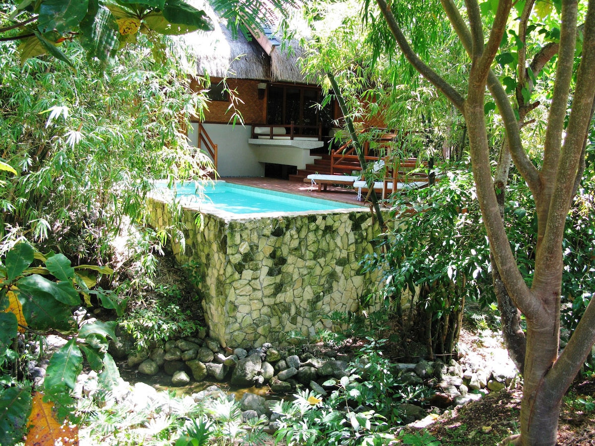 Eskaya Beach Resort, Indoor pool, 14 outdoor pools