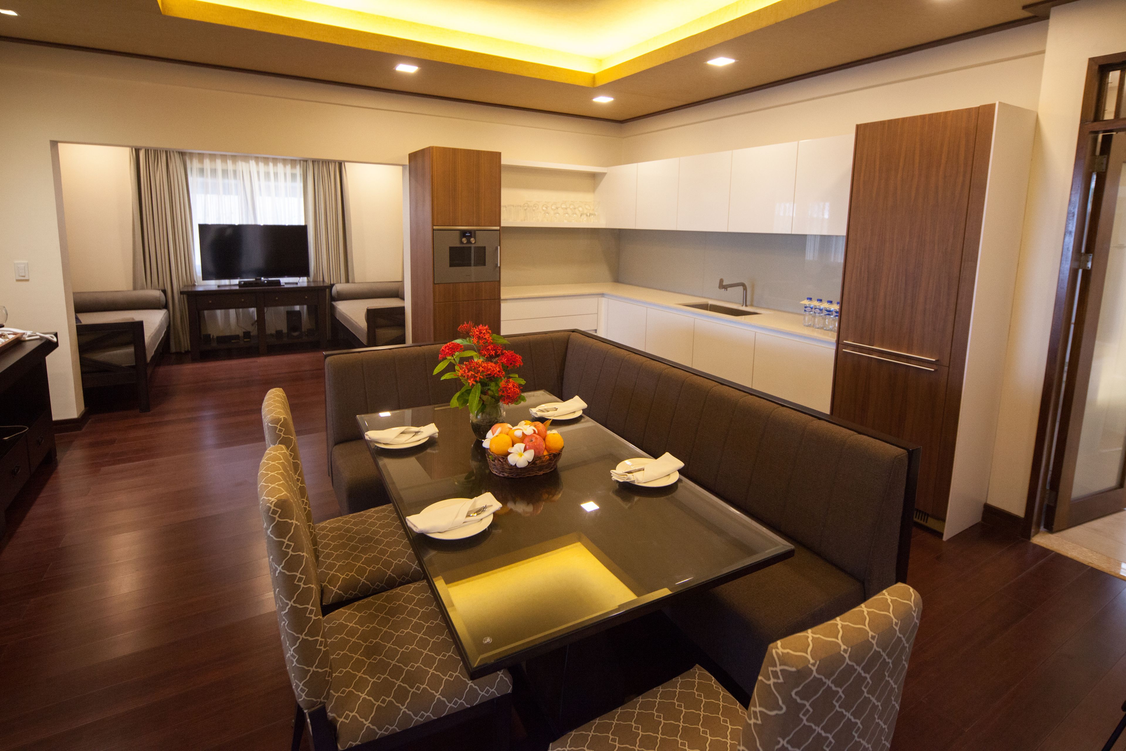 hypo-allergenic bedding, down duvets, pillow-top beds, minibar