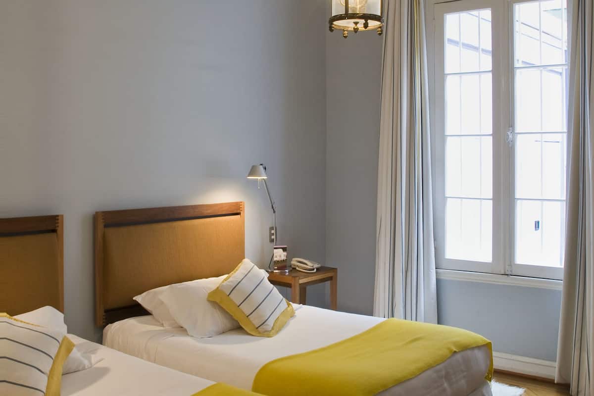 twin room, 2 single beds (colours) | egyptian cotton sheets, premium bedding, down duvets, in-room safe