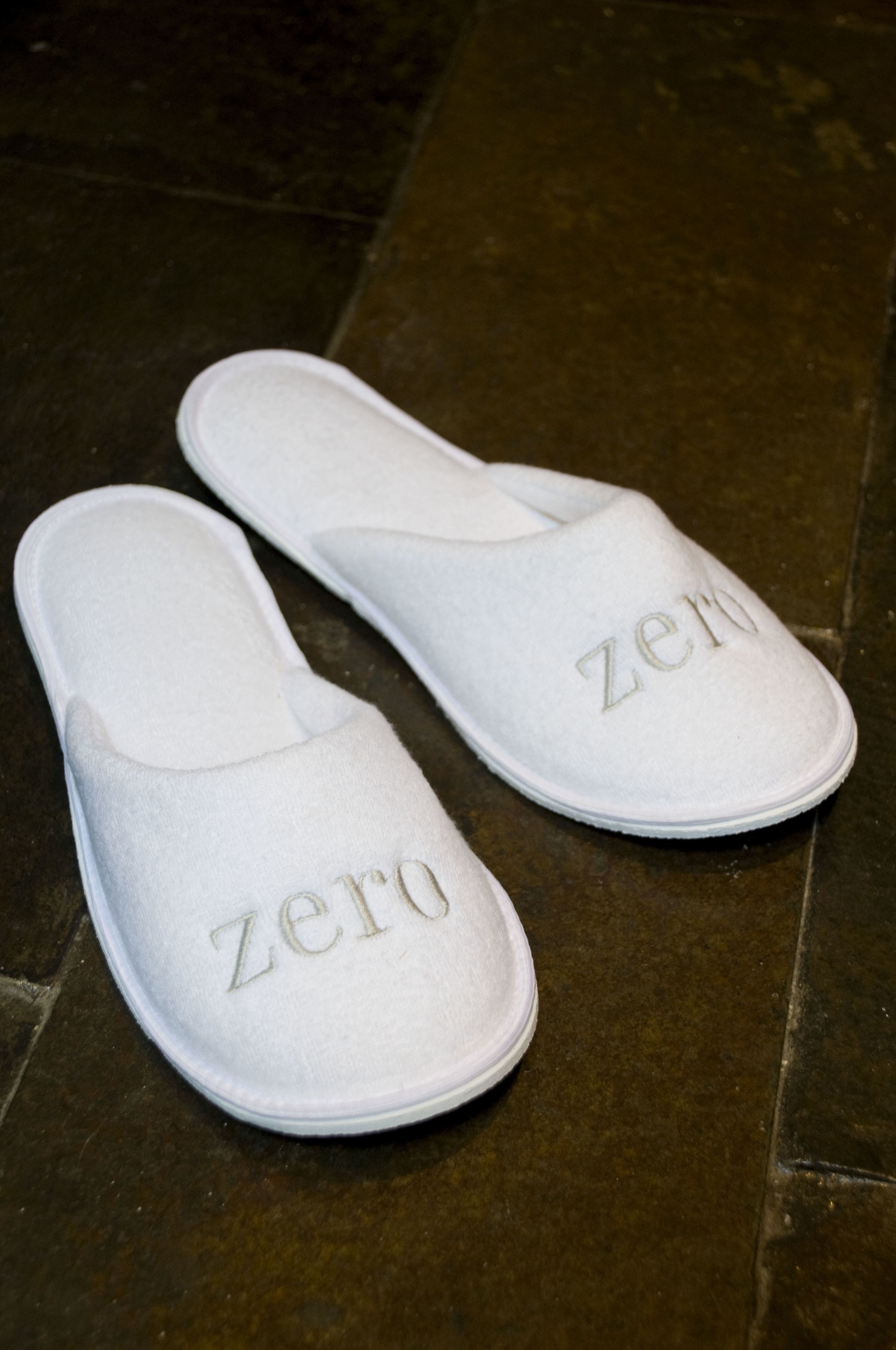 double room (port) | bathroom | combined shower/bathtub, deep-soaking bathtub, designer toiletries