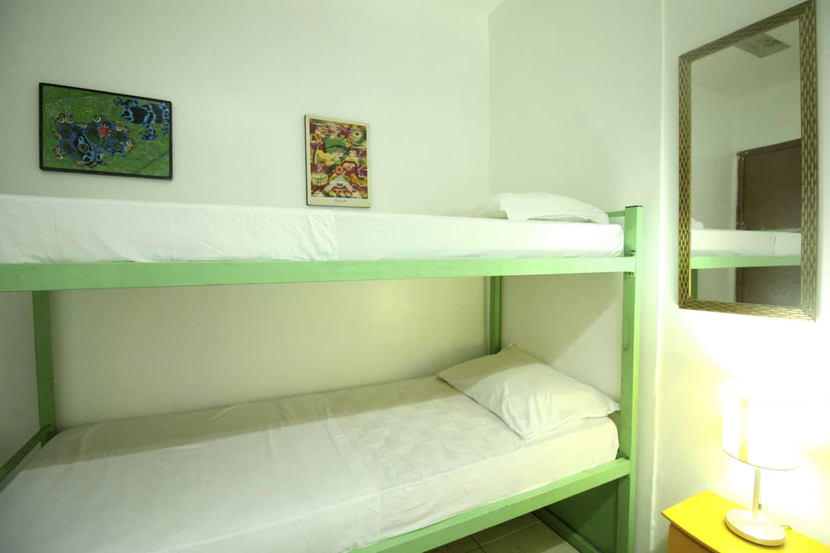 In-room safe, free WiFi