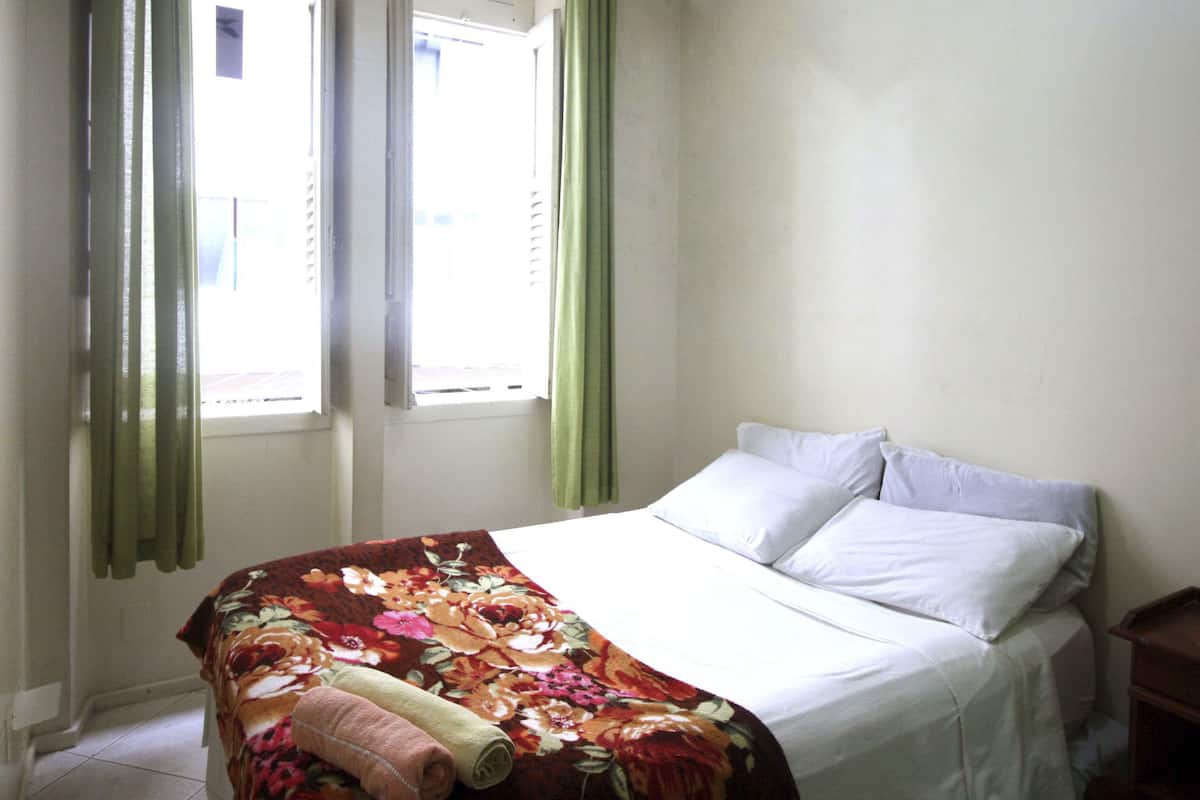 In-room safe, free WiFi