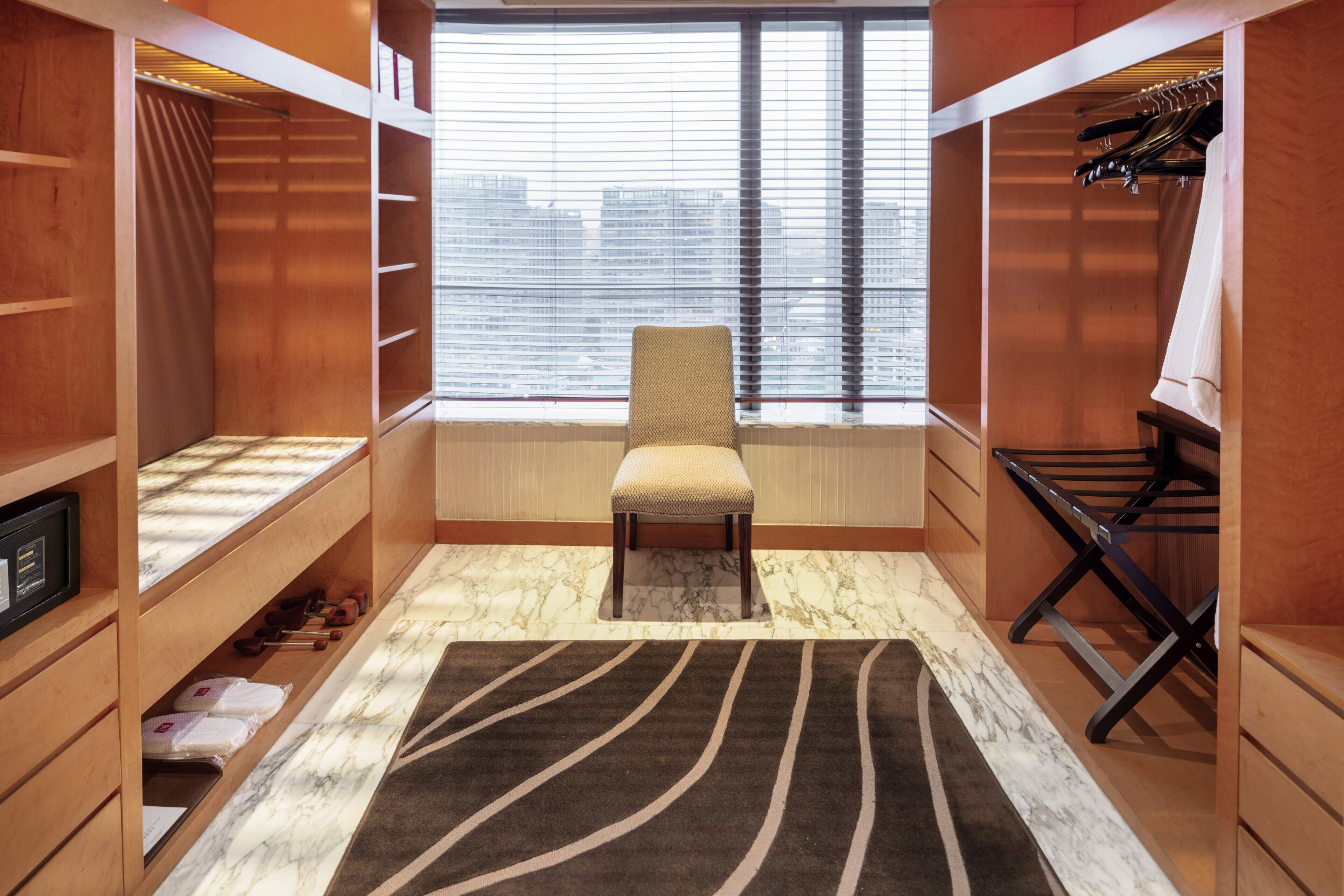 Premium bedding, down comforters, minibar, in-room safe