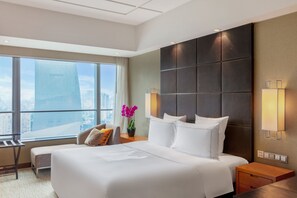 Premium bedding, down duvets, minibar, in-room safe - Grand Millennium Beijing (Beijing)