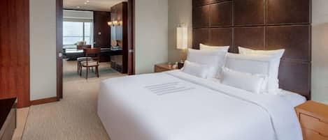 1 bedroom, premium bedding, down duvets, minibar