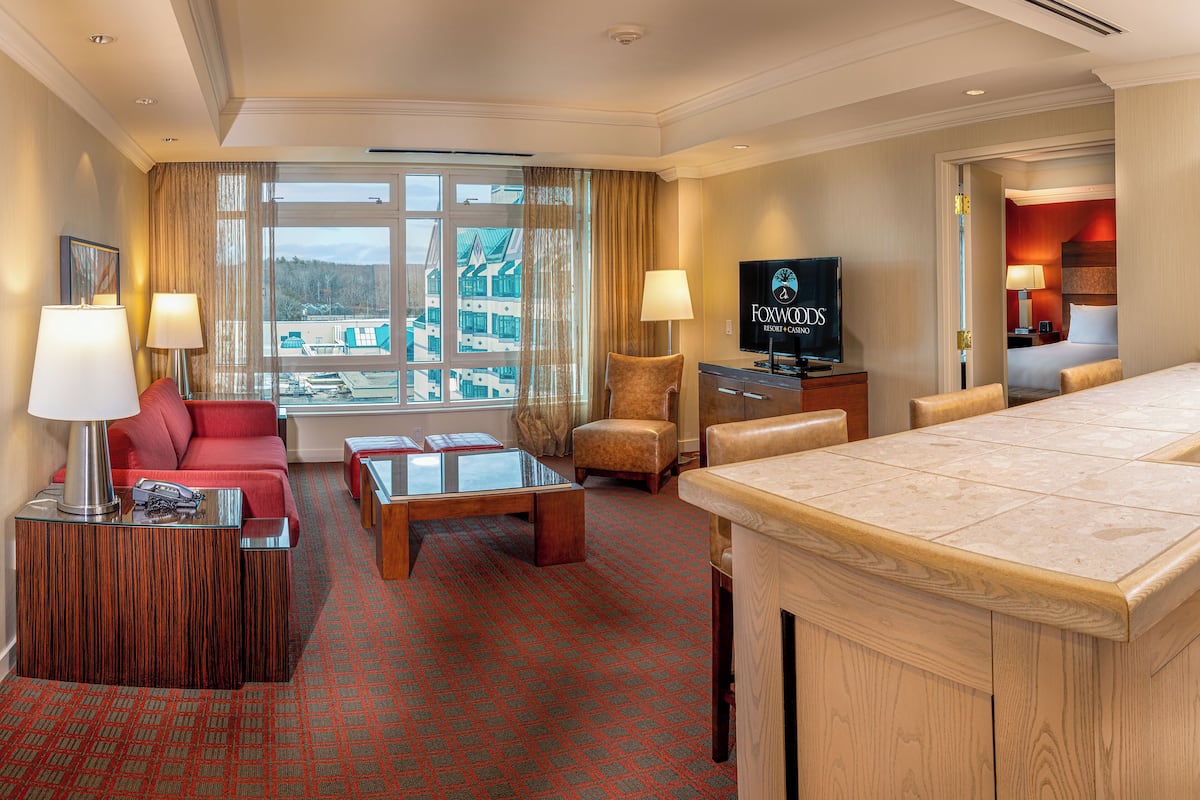 1 bedroom, pillowtop beds, in-room safe, desk
