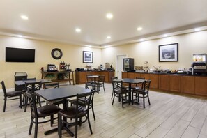 Free daily buffet breakfast
