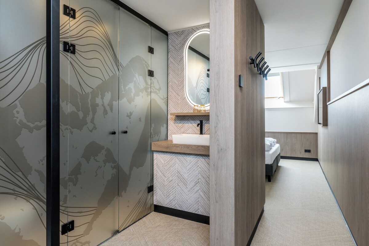 In-room safe, blackout curtains, iron/ironing board (on request)