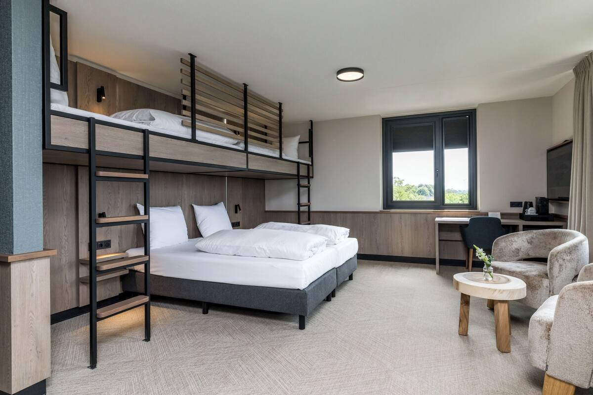 Superior Room | In-room safe, blackout drapes, iron/ironing board (on request)