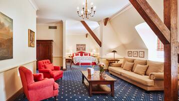 Apartment, 1 Bedroom | Living area | 80-cm flat-screen TV with satellite channels, TV