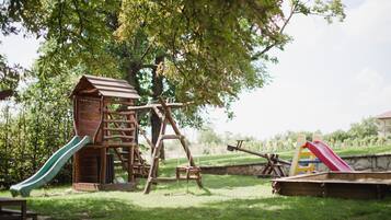Children's play area - outdoor