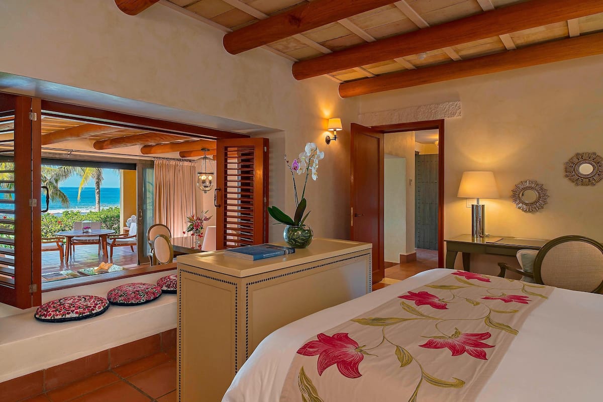 Premium bedding, minibar, in-room safe, individually decorated