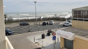 Chambre Double - Vue Latérale sur Mer | Vista desde la habitación