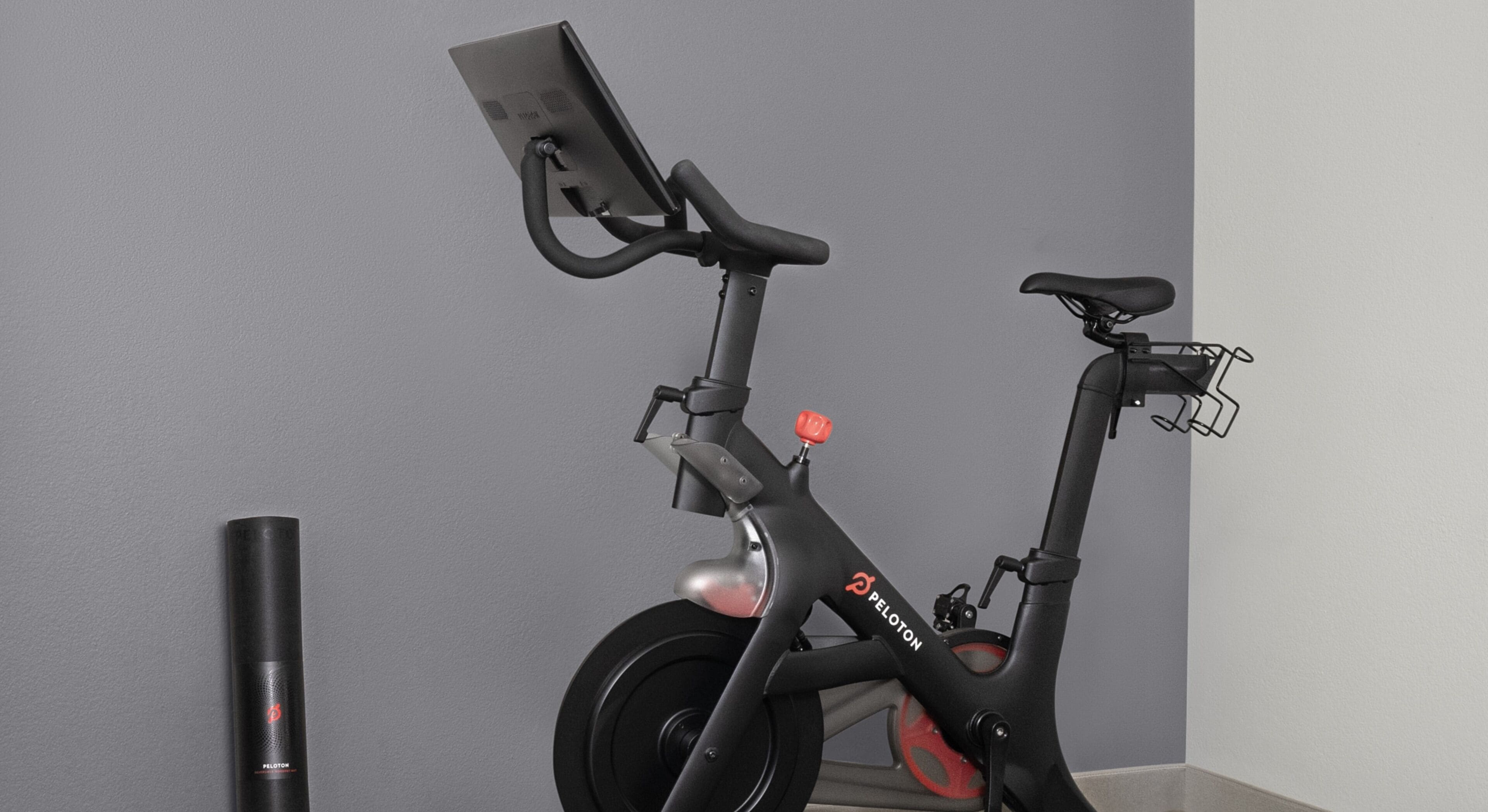 room, 1 king bed (peloton) | premium bedding, down duvets, pillow-top beds, in-room safe