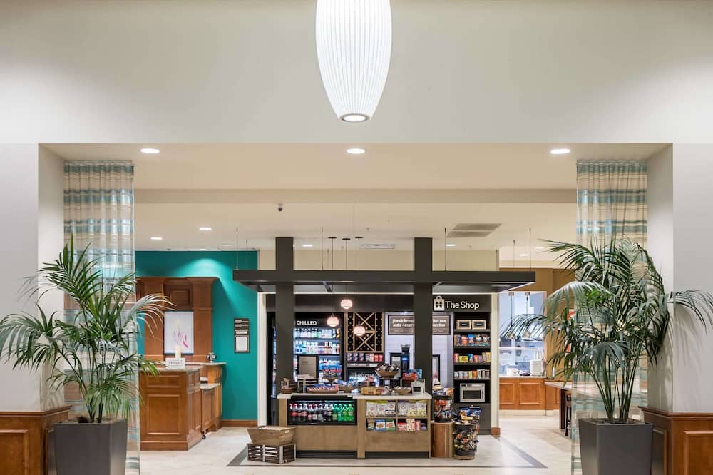 Hilton Garden Inn Lake Forest Mettawa