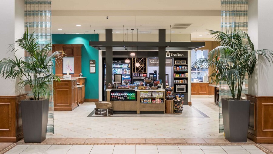 Hilton Garden Inn Lake Forest Mettawa