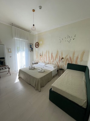 In-room safe, desk, soundproofing, free WiFi - Hotel Dei Platani (Rimini)