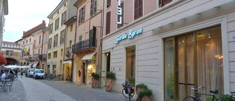 Front of property - evening/night