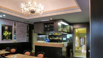 Bar (en la propiedad)