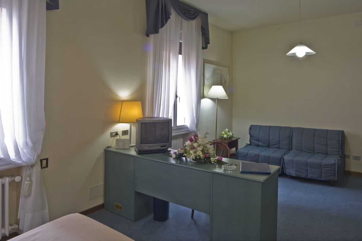 Ropa de cama hipoalergénica y minibar