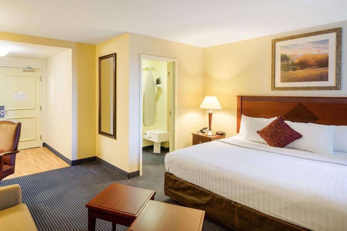 In-room safe, desk, iron/ironing board, free cribs/infant beds