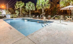 Outdoor pool - Sleep Inn & Suites University/Shands (Gainesville)