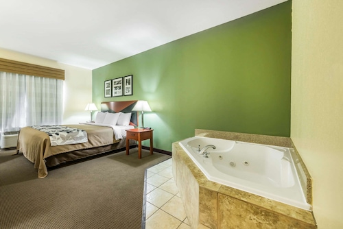 Sleep Inn & Suites University/Shands