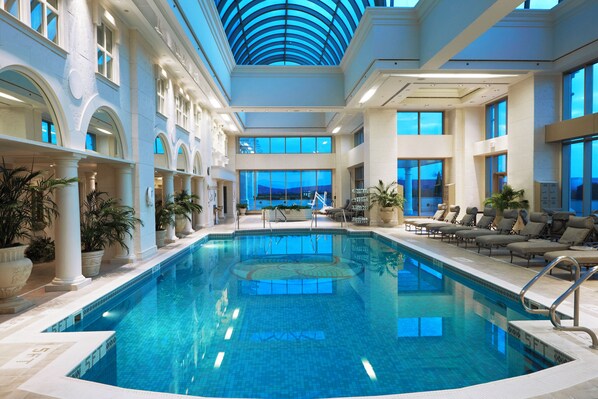 Indoor pool, seasonal outdoor pool - Grand Pequot Tower at Foxwoods (Mashantucket)