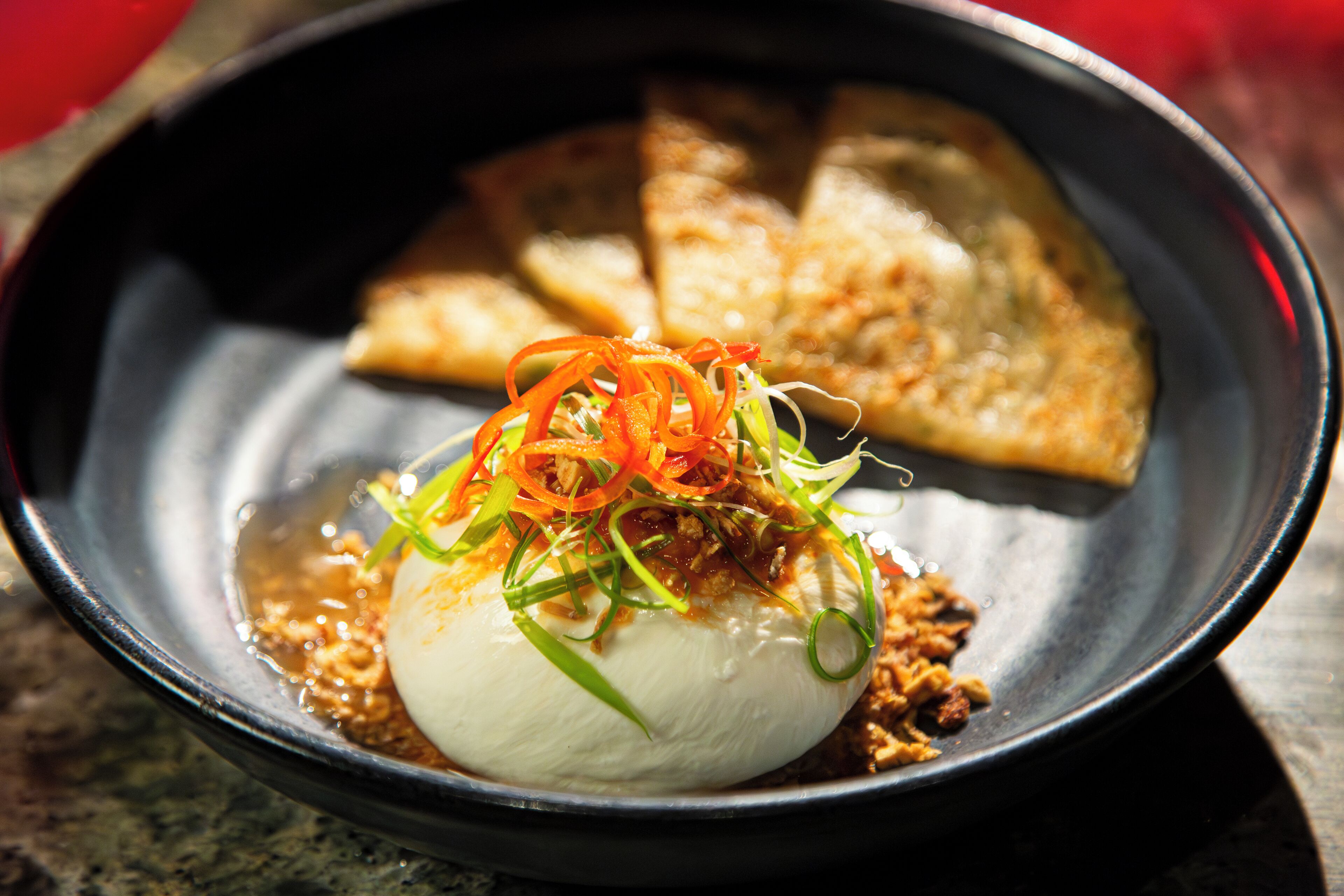 20 restaurants, lunch, dinner, brunch served; southern cuisine