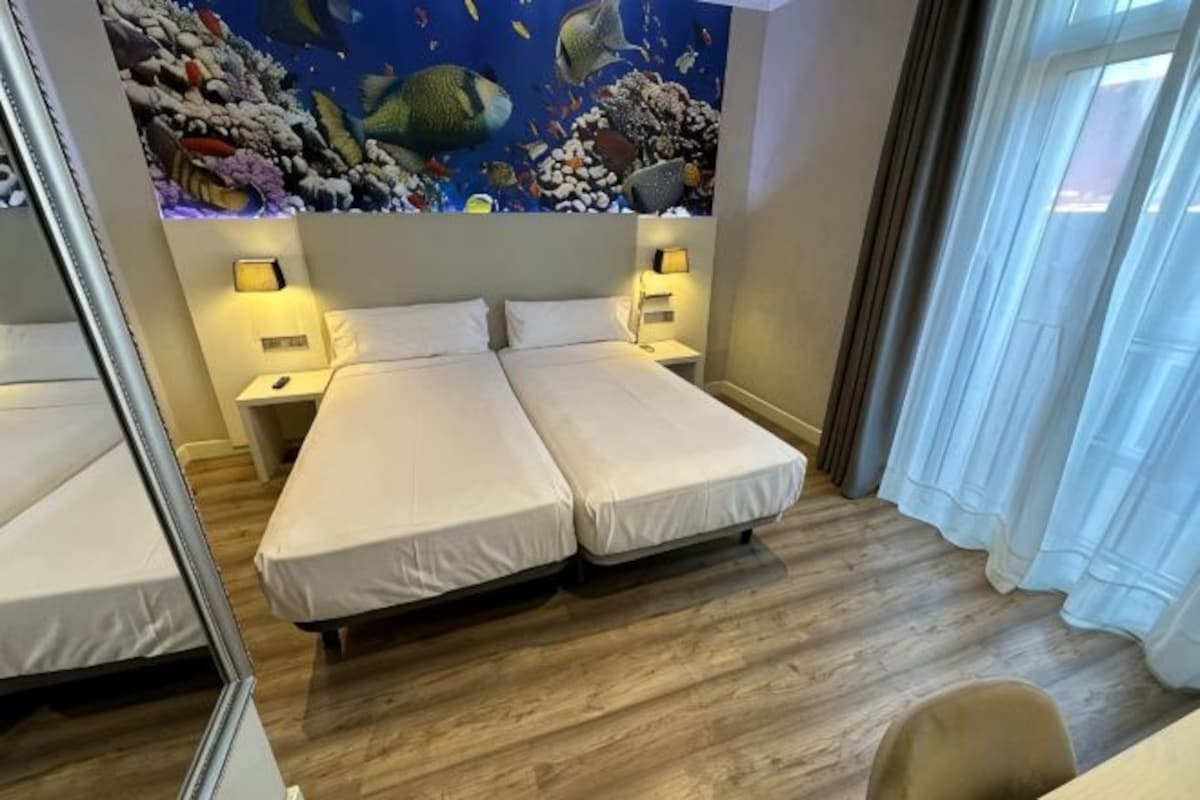 Premium bedding, in-room safe, desk, blackout curtains