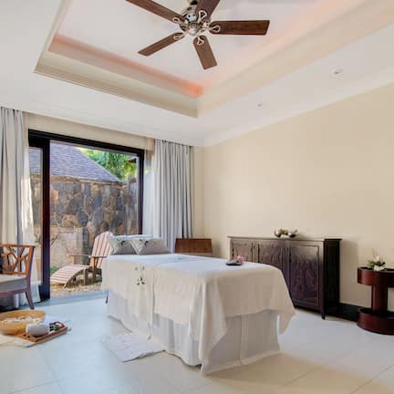 Sauna, steam room, body treatments, aromatherapy, deep-tissue massages